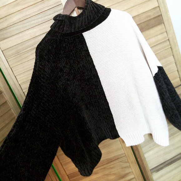 Romeo & Juliet Couture Chenille Knit Colorblock Turtleneck Boxy Sweater Size L - Picture 12 of 13